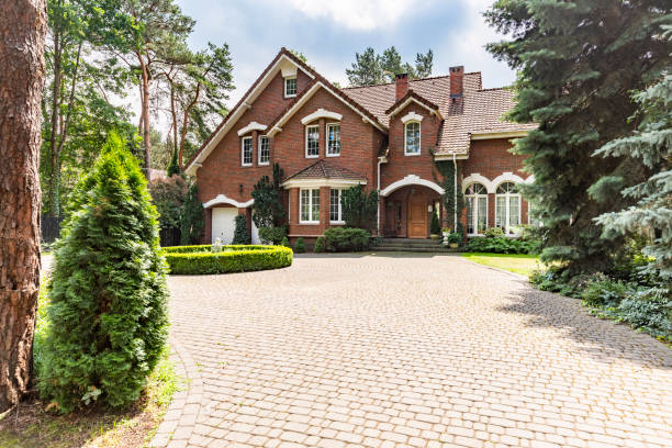 Best Residential Driveway Paver Services  in Washburn, ND